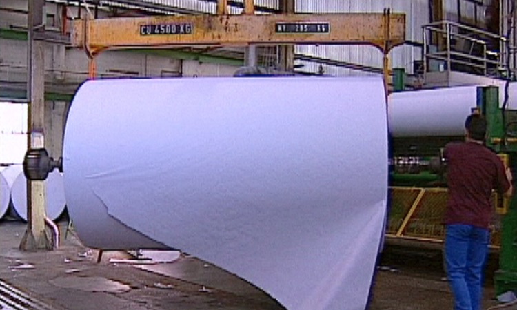 L'industrie du bois - La fabrication du papier - 4mn 47s